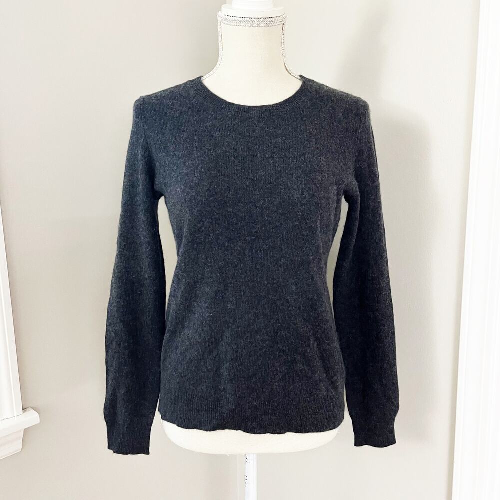 NEW Lord & Taylor Gray Cashmere Sweater